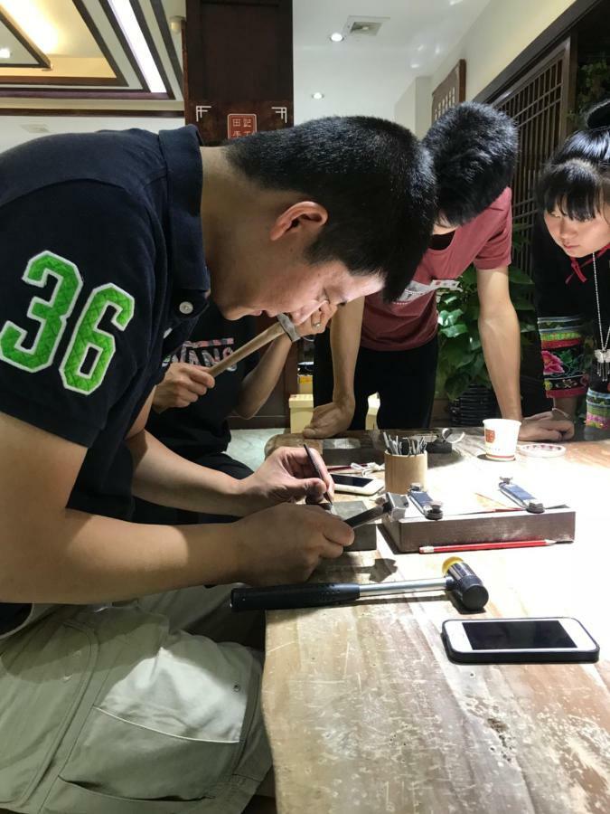 張家界武陵源北岸輕奢客棧 森林公園店 Otel Zhangjiajie Dış mekan fotoğraf